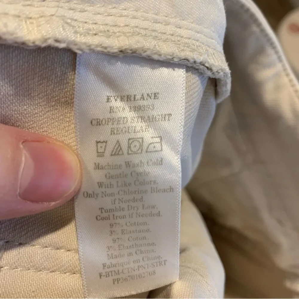 Everlane The Straight-Leg Crop Pant in Sandstone - Picture 6 of 7